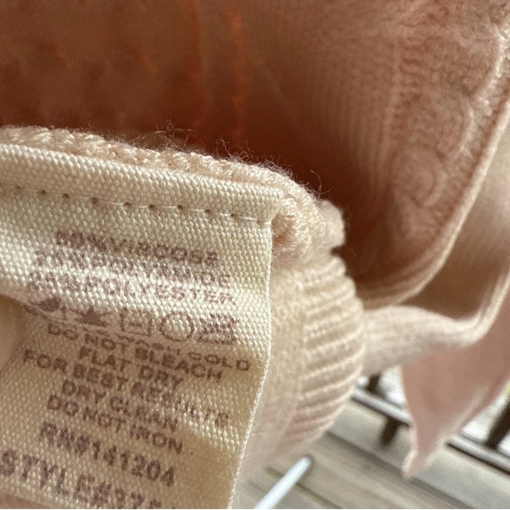 Hem & Thread long sleeve cable-knit pullover lace-up leather detail on sleeves - Picture 4 of 7